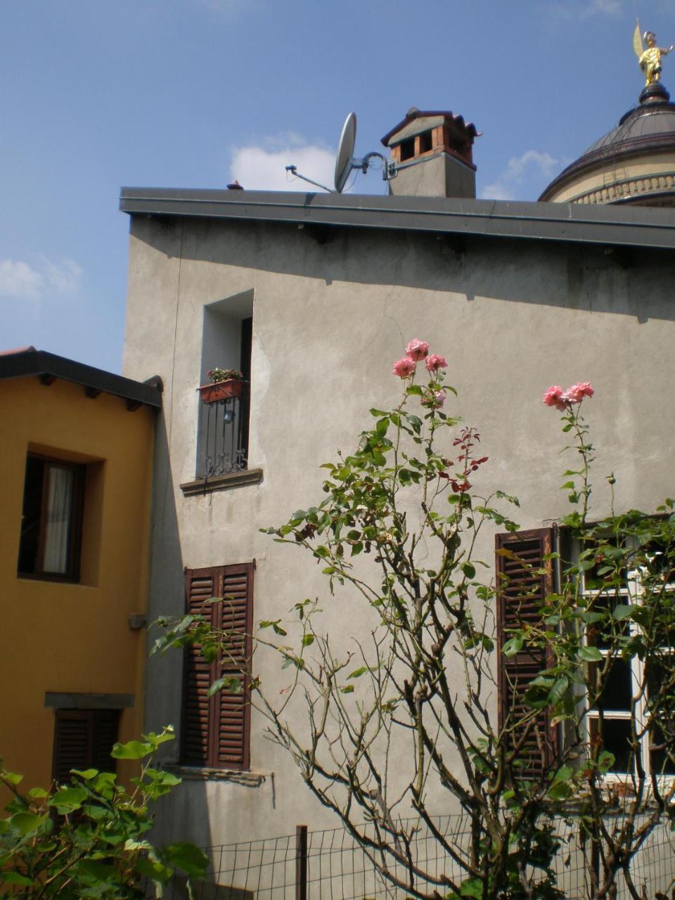 Casa Mario Lupo - Apartments And Rooms Bergamo Exterior foto